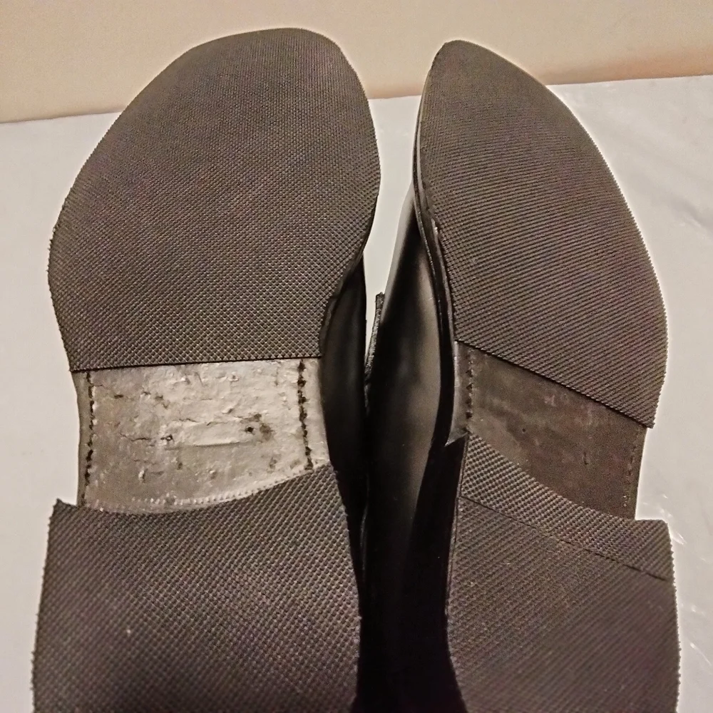 Gucci Men's Mogan Leather Penny Loafers - Picture 9 of 11